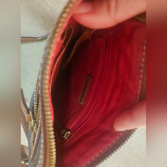 Dooney and Bourke Purse EUC - Picture 5 of 5